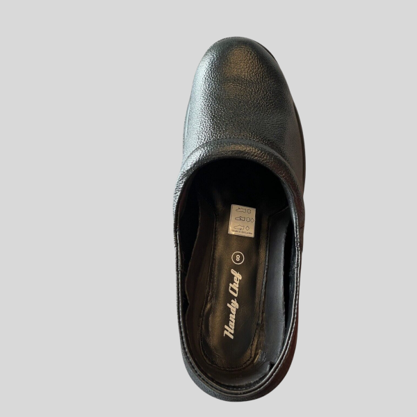 Padded insole of chef shoes for comfort